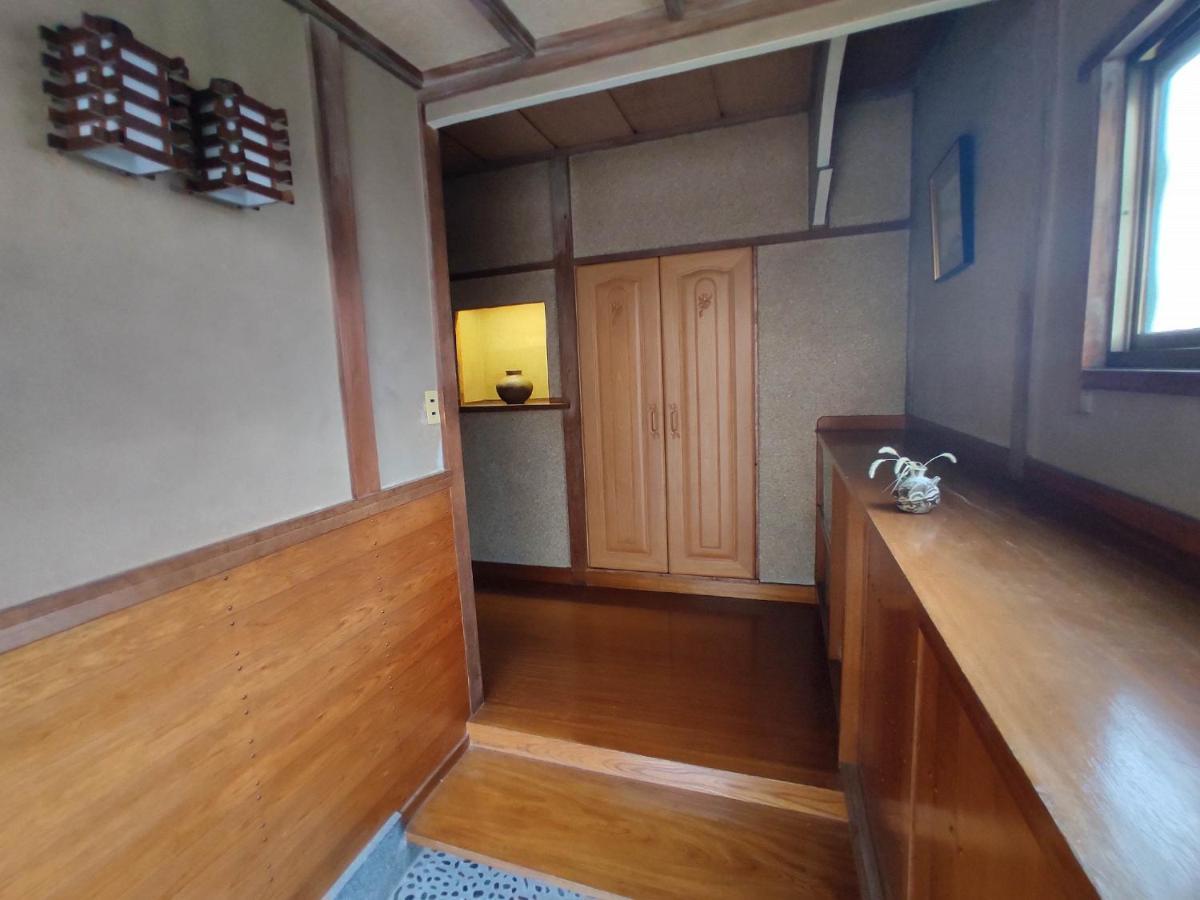 Guesthouse Kincha 駅東口 Utsunomiya Buitenkant foto