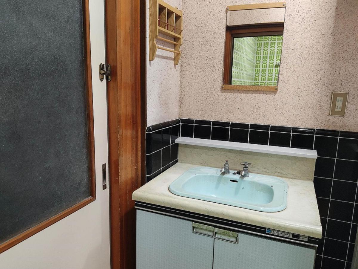 Guesthouse Kincha 駅東口 Utsunomiya Buitenkant foto